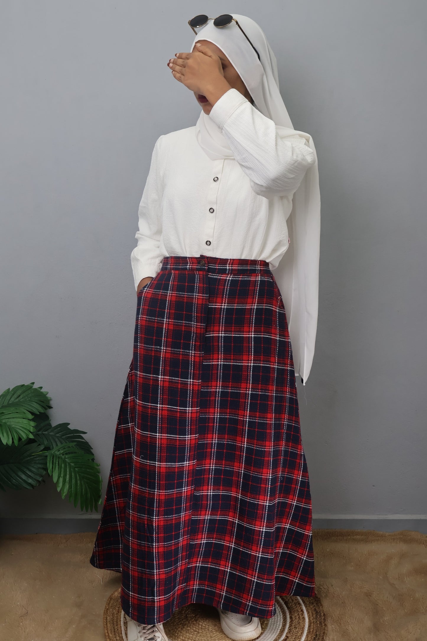 Modesty white shirt and skirt